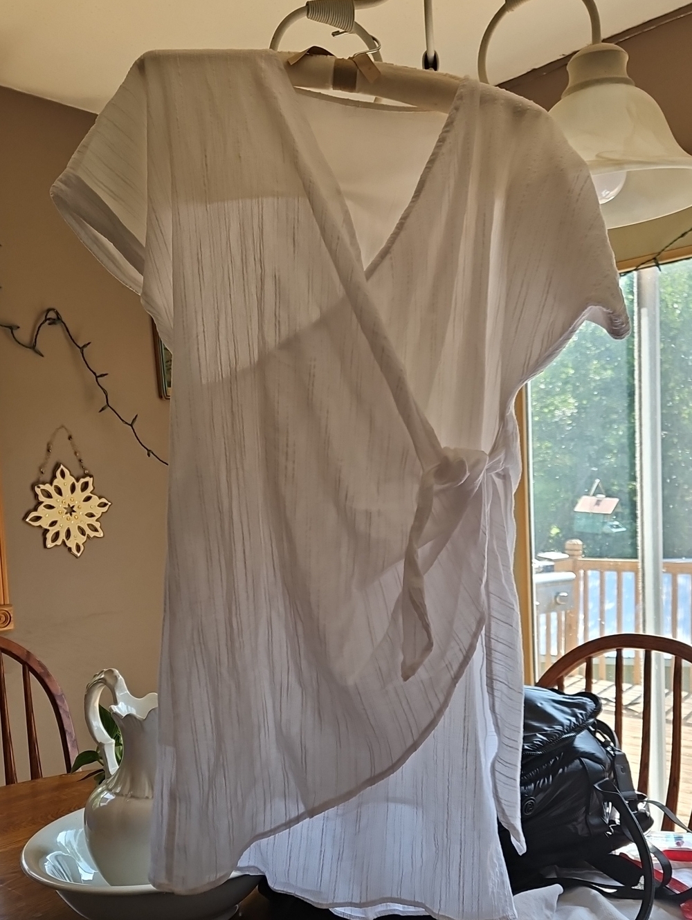 Women’s White Wrap-Style Short Sleeve Dress